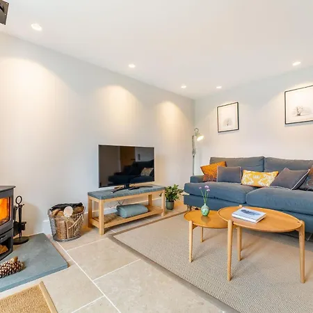 4 Bed In Oc-lr003