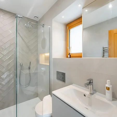 Апартаменты 4 Bed In Oc-lr003